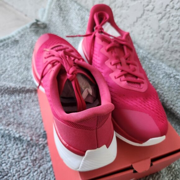 Lane Eight Women’s Relay Trainer Shoes Size 9 Unisex Hibiscus Sneakers Athletic - Picture 1 of 8